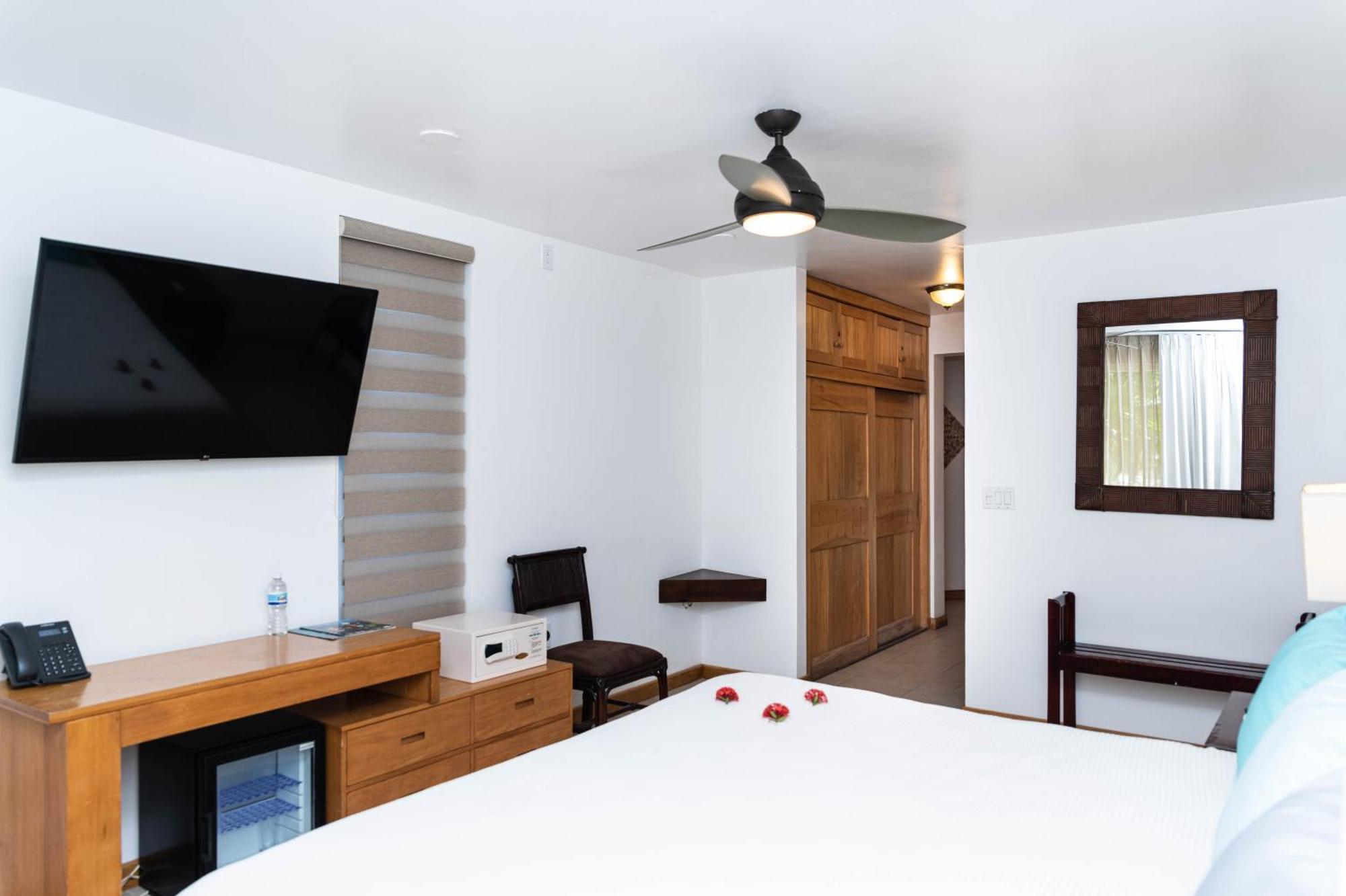Paradise Beach Hotel & Resort 웨스트 베이 객실 사진