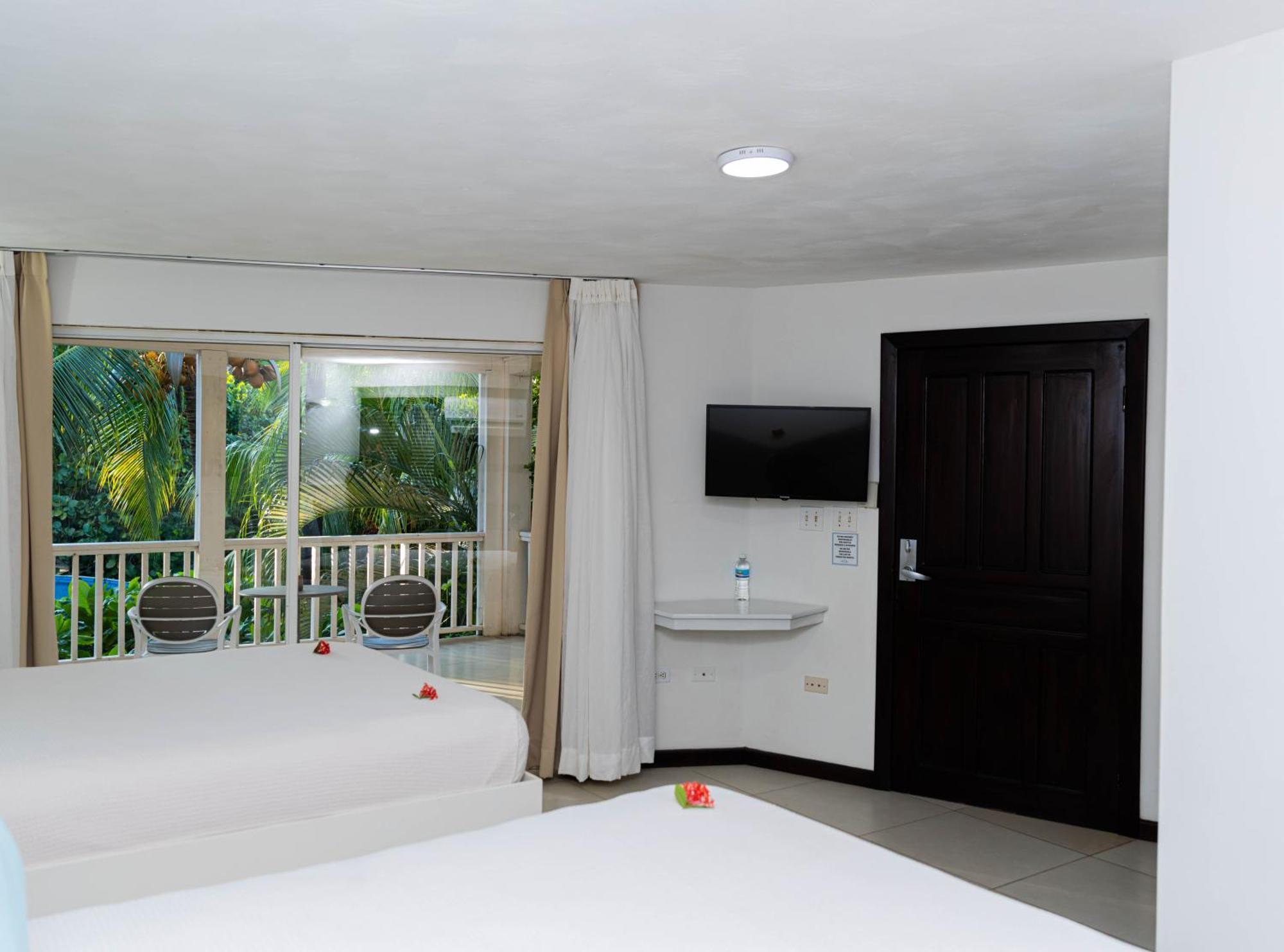 Paradise Beach Hotel & Resort 웨스트 베이 객실 사진